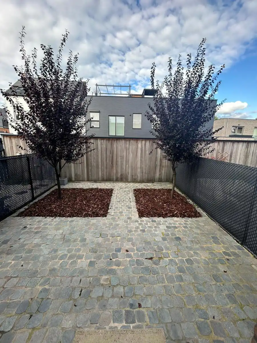 Mooie recente woning in doodlopende straat foto 18