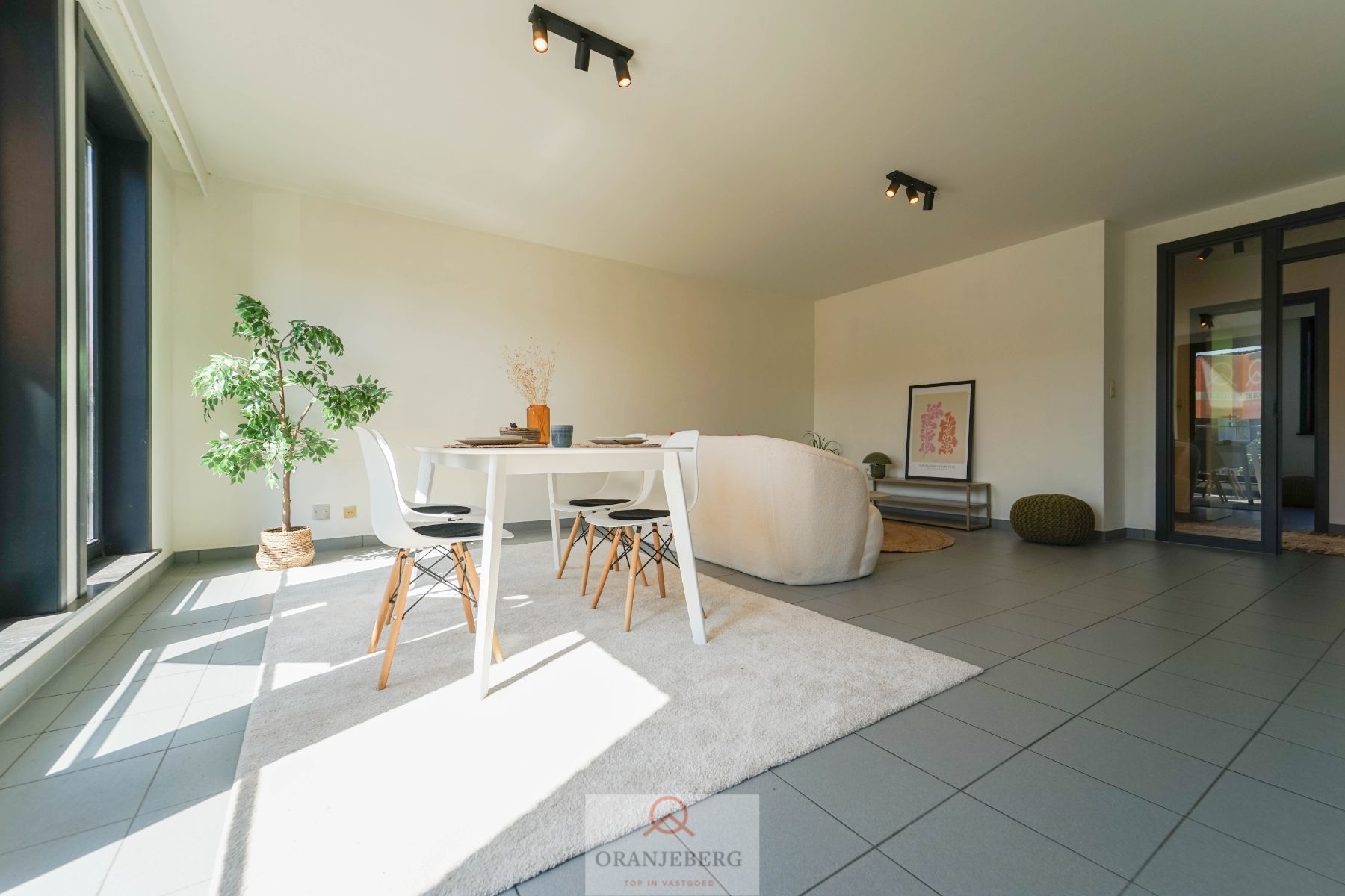 Lichtrijk 2-slpk appartement Wondelgem foto 6