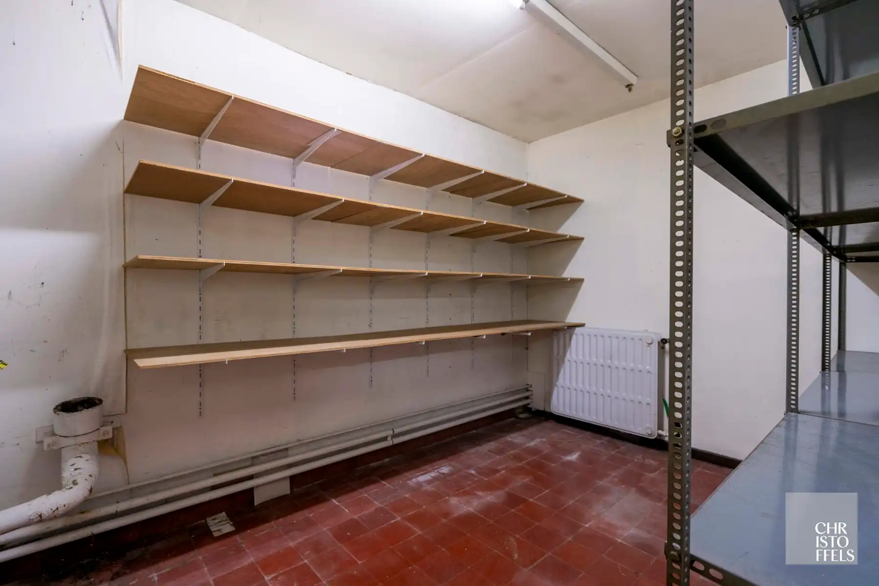 Gebouw voor gemengd gebruik van 572m² - Winkel/kantoor - Werkplaats/magazijn - Bovenwoning foto 13