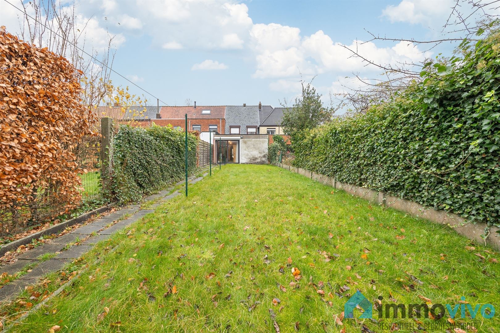 Te renoveren 2 slaapkamer woning op een toplocatie in Niel. foto 14