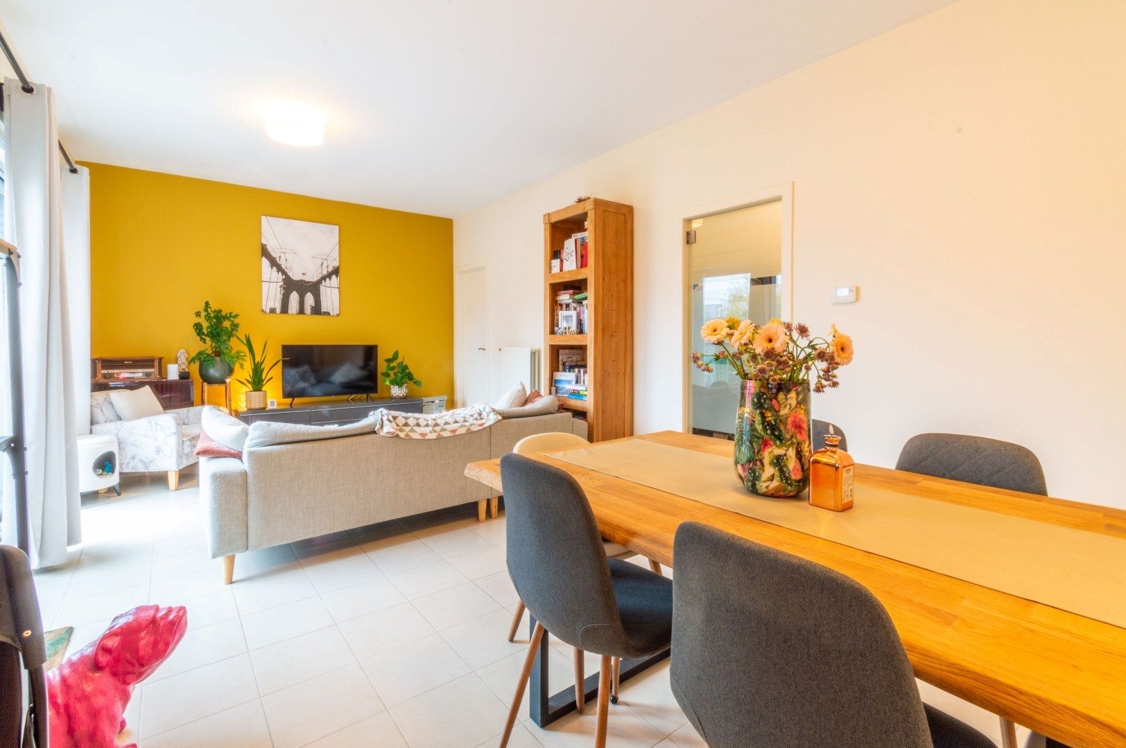 Een perfect onderhouden, instapklaar appartement te Halle! foto 6