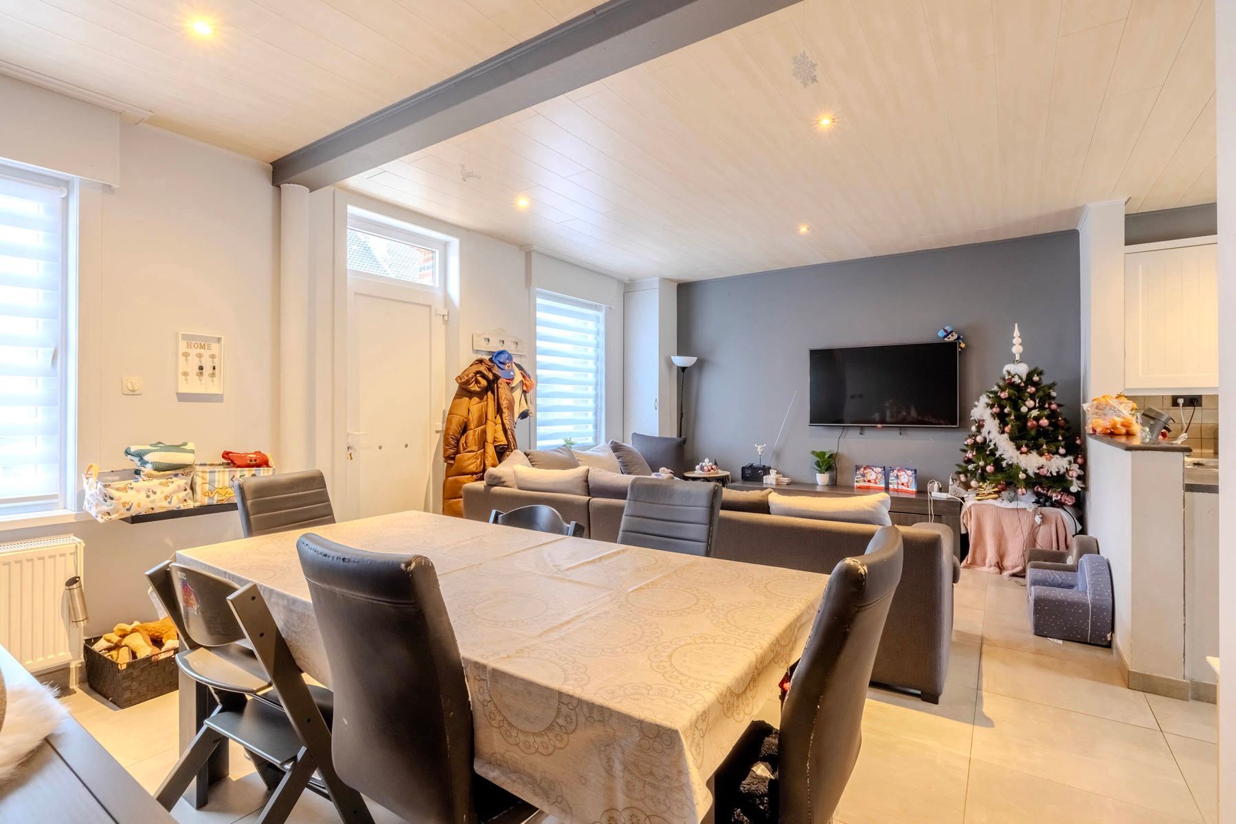 Instapklare woning met 2 slpk, terras/tuin en garage foto 4