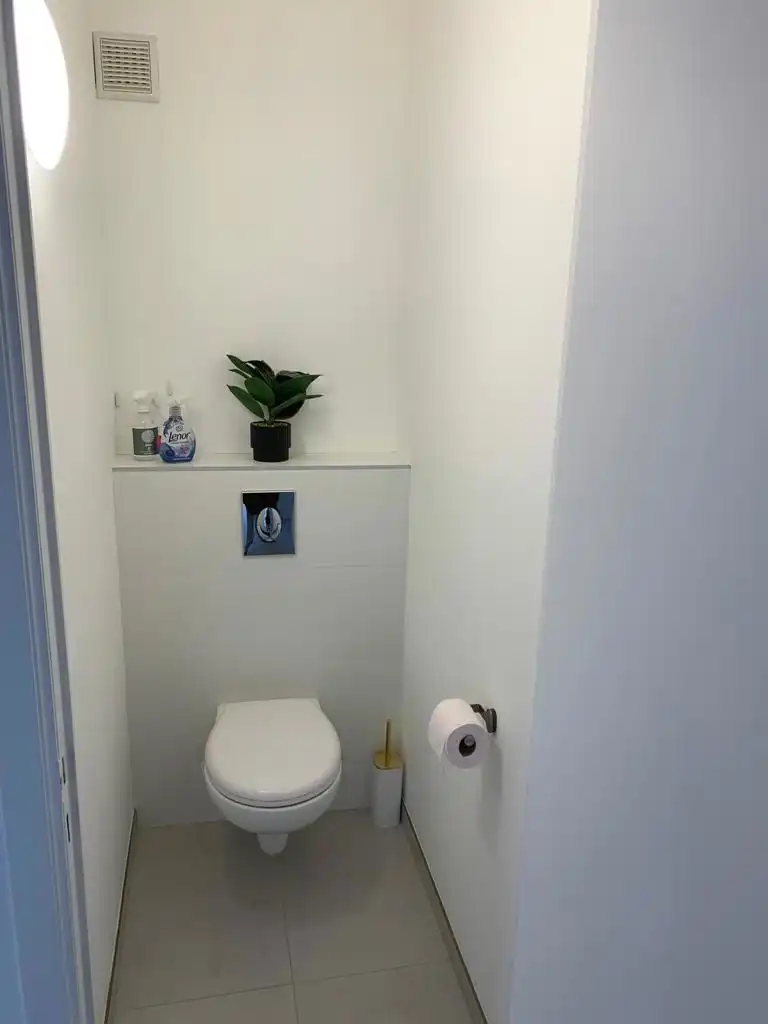 Instapklaar 2 slaapkamer appartement op 1ste verdieping foto 12