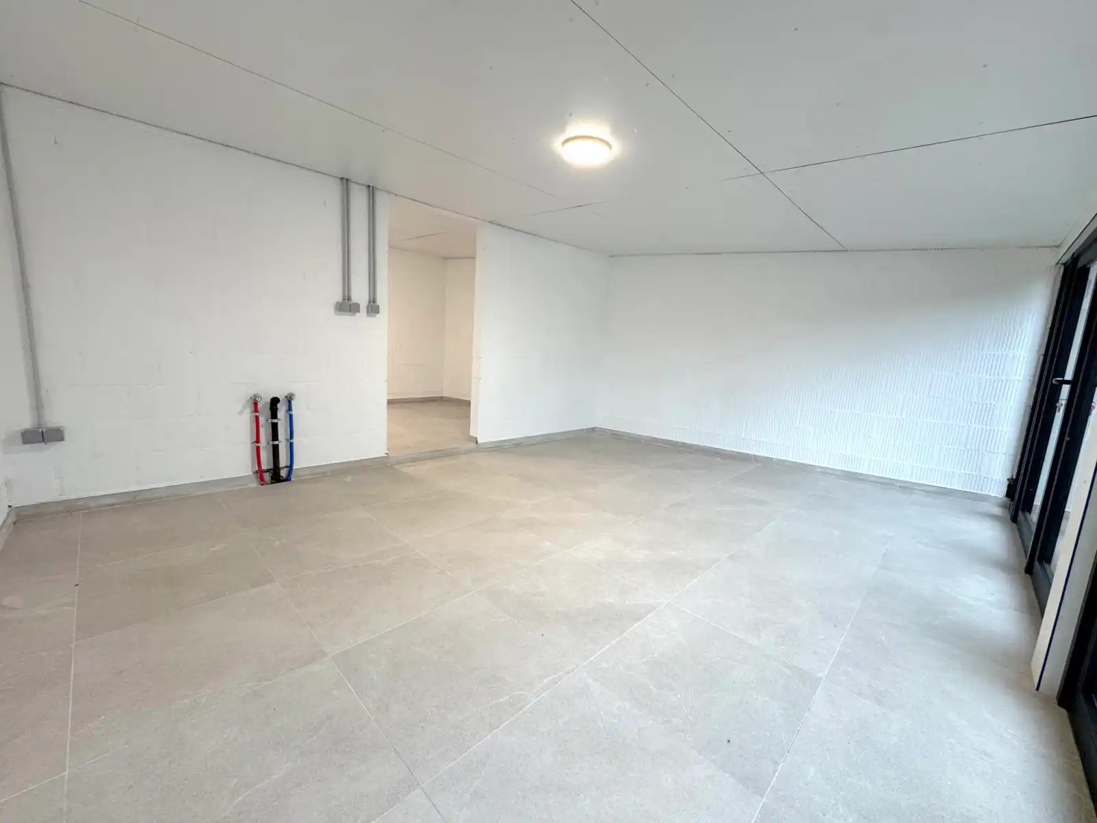 Volledig vernieuwde energiezuinige woning met garage en 3 slpk! foto 21