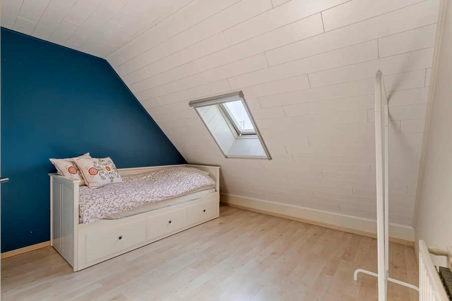 Instapklare woning met 3 slpk en ruime garage op toplocatie foto 20