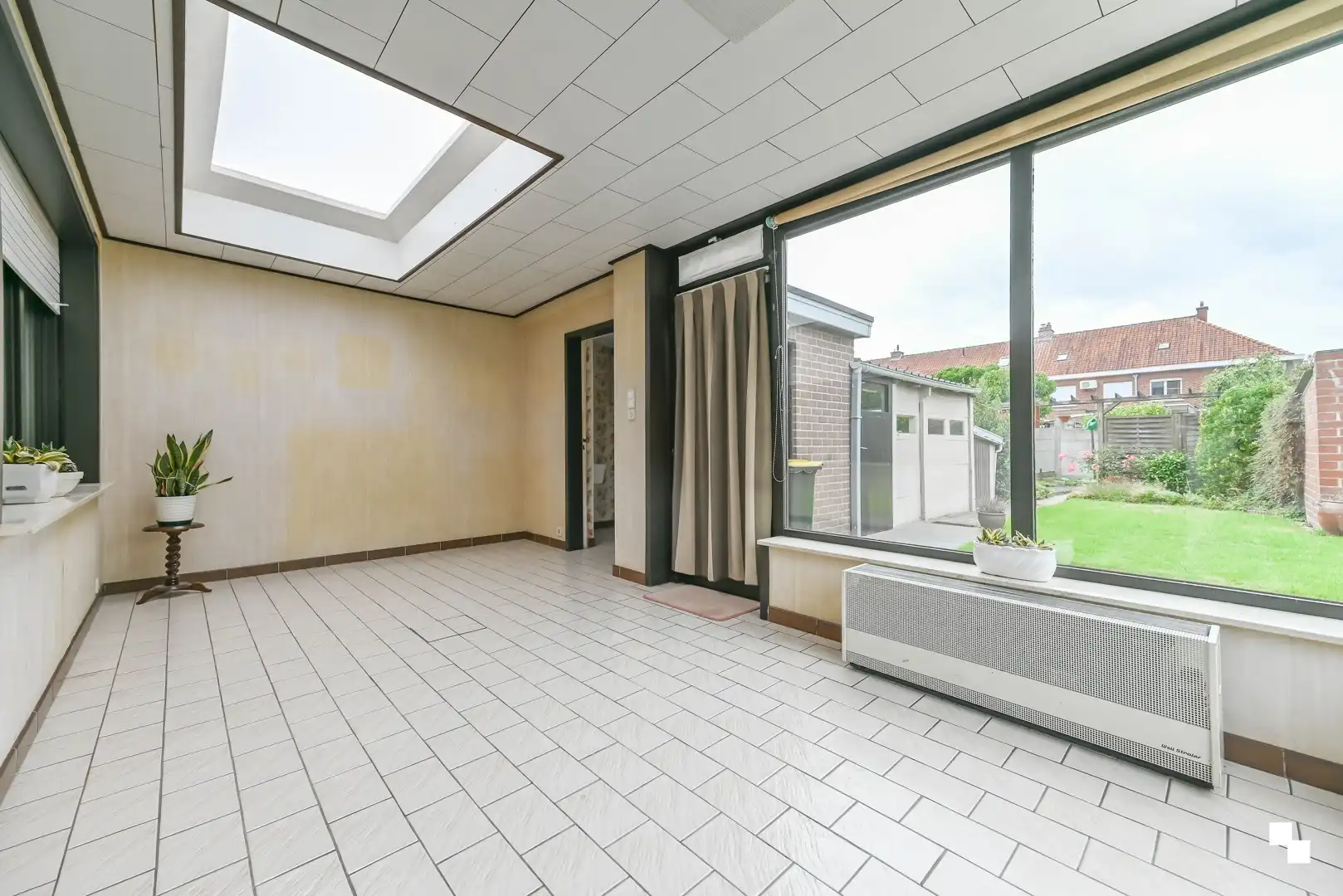 Gezellige, te moderniseren halfopen woning in rustige buurt te Izegem foto 10