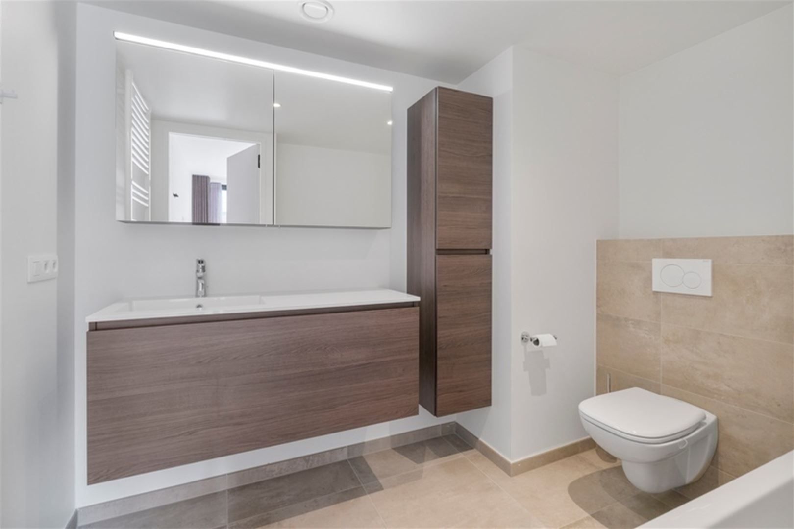 Splinternieuw topapartement op topligging met zicht op havengeul 2 slpk, 2 badk, 2 terrassen foto 8