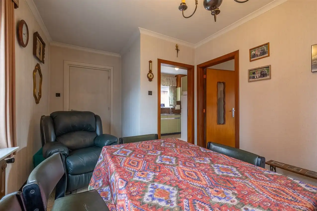 Rustig gelegen te renoveren woning met 3 slk foto 12