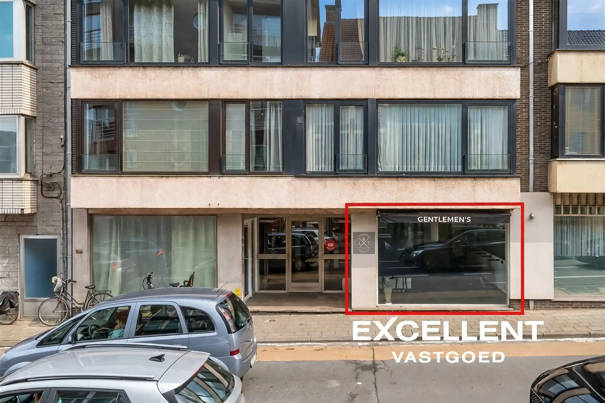 Commerciële handelsruimte in het centrum van Deinze te huur foto 6