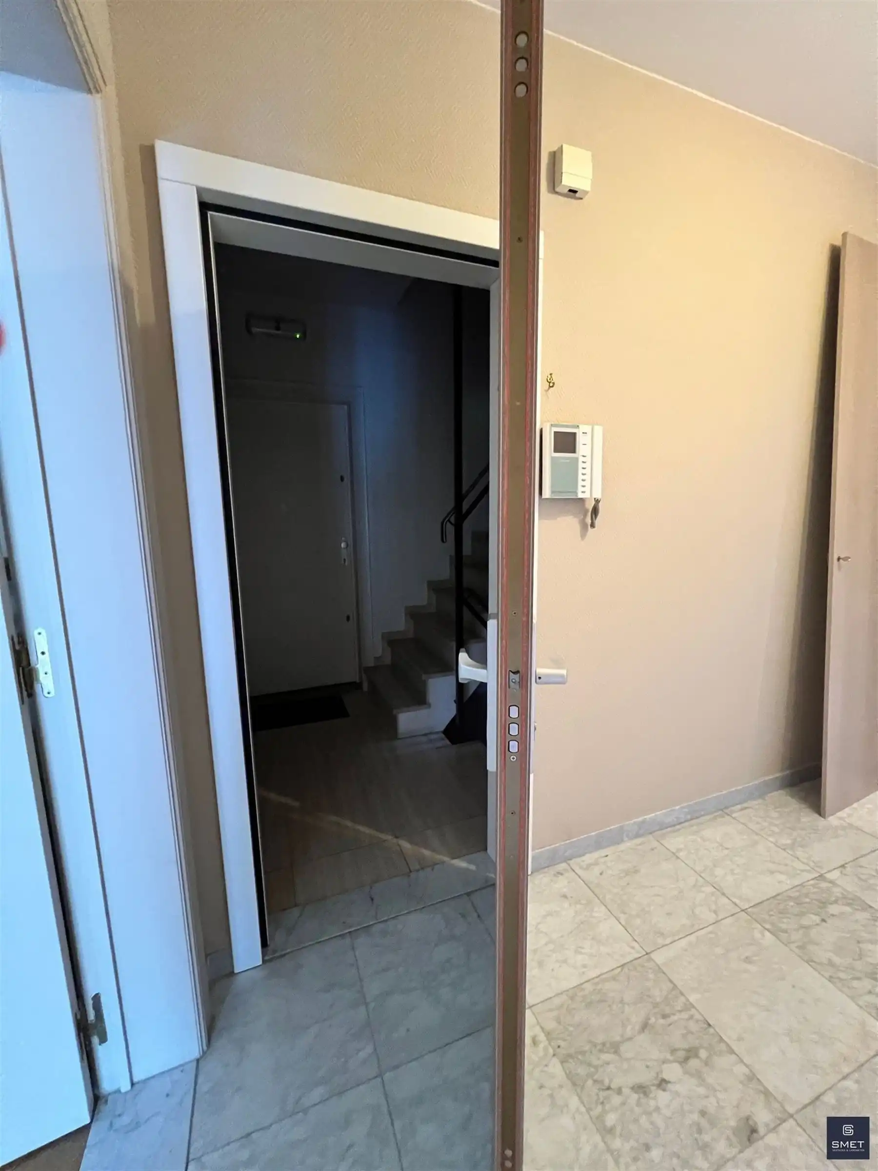 RUIM EN LICHTRIJK HOEKAPPARTEMENT OP TOPLOCATIE foto 5