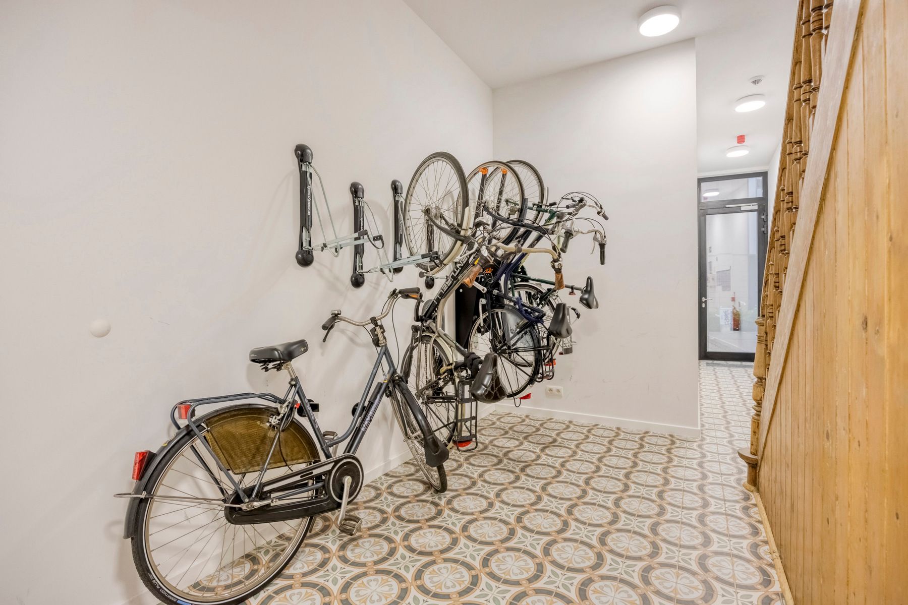 Opbrengsteigendom 6 entiteiten nabij Stadscentrum foto 3