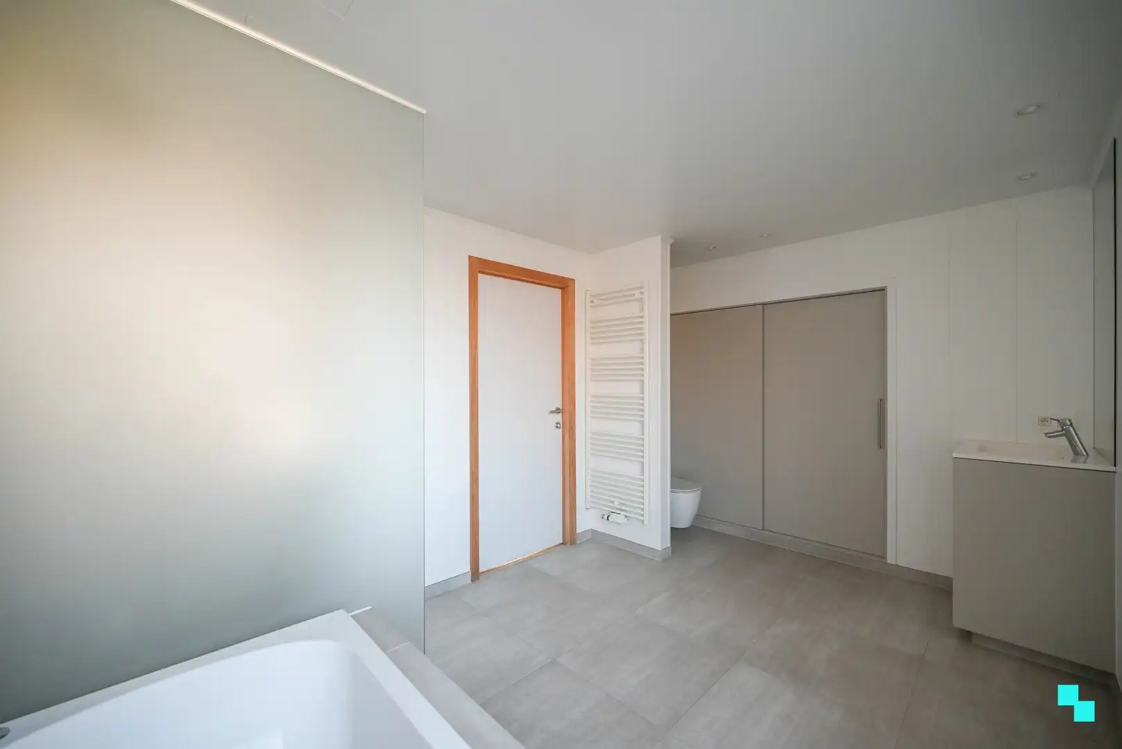 Riante handelswoonst in Waregem foto 30