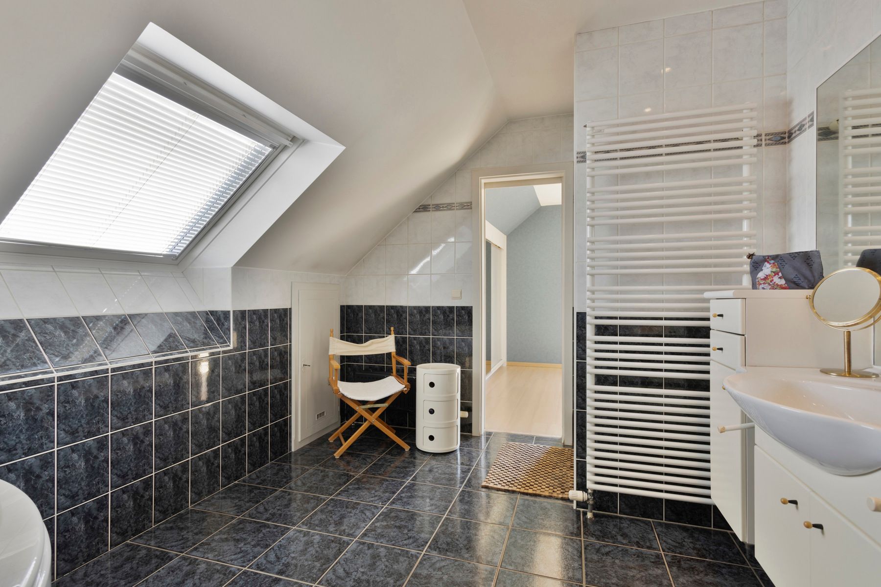 Instapklare villa gelegen op een toplocatie in Dilbeek! foto 19