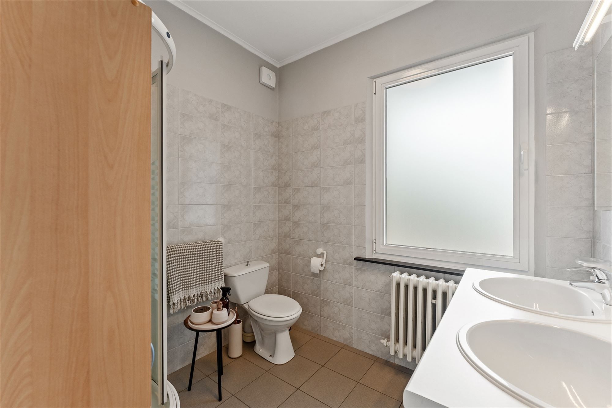 KARAKTERVOLLE EN KNAP GERENOVEERDE WONING OP EEN PERCEEL VAN 8A94CA NABIJ HET CENTRUM VAN LEOPOLDSBURG foto 19