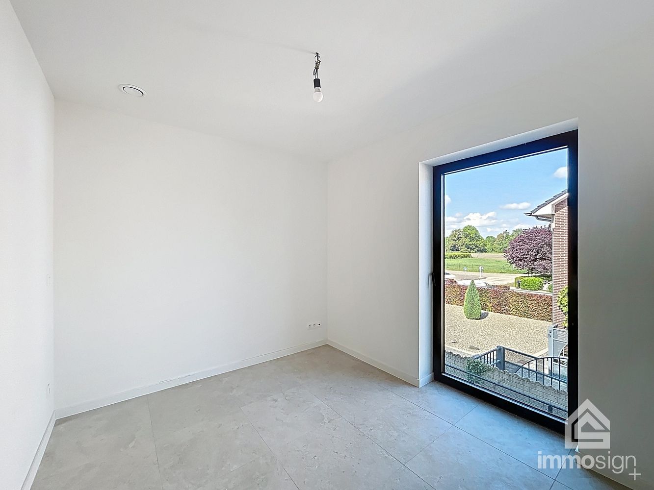 Instapklaar nieuwbouw appartement met 3 slaapkamers, 2 parkeerplaatsen, terras en kelderberging te Kinrooi foto 19