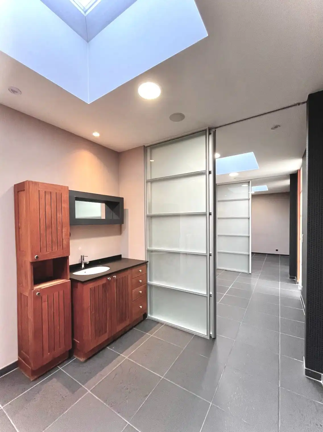 COMMERCIEEL GEBOUW - 214 M² BRUIKBARE RUIMTE foto 26