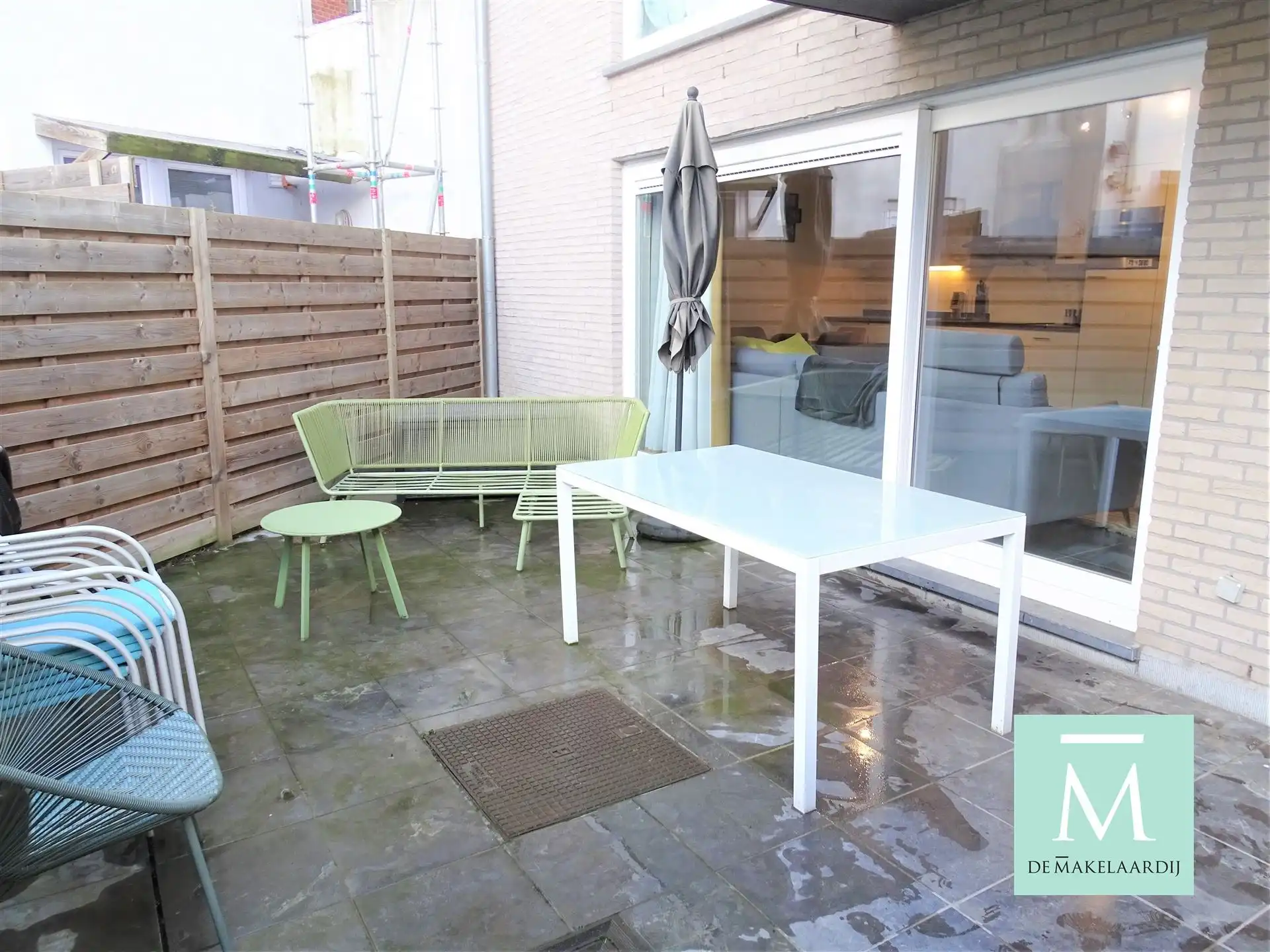 Ruim appartement met 1 slaapkamer en terras/tuin foto 2