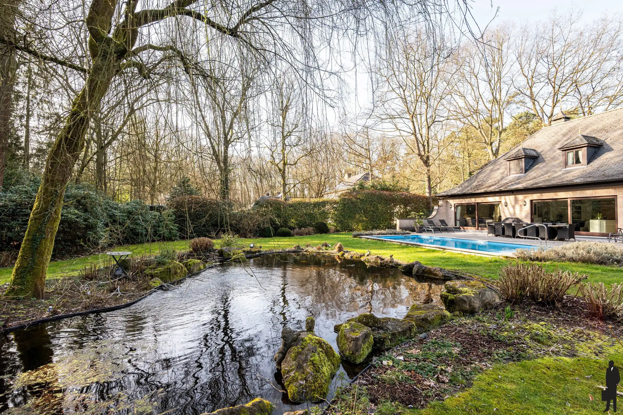 Instapklare villa met zwembad op rustige ligging te Schilde! foto 17