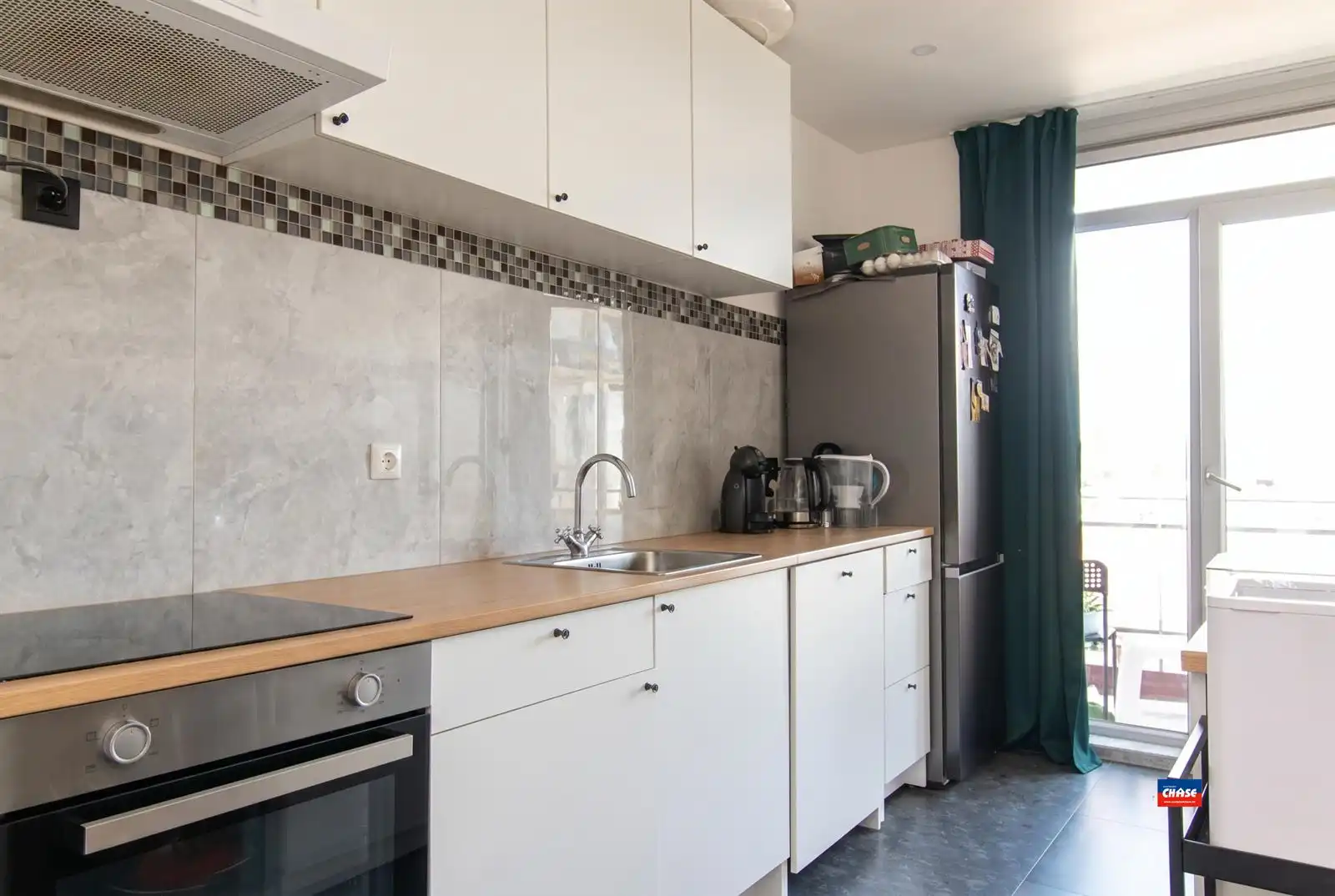 Instapklaar appartement met 3 slaapkamers, groot terras en kelderberging foto 3