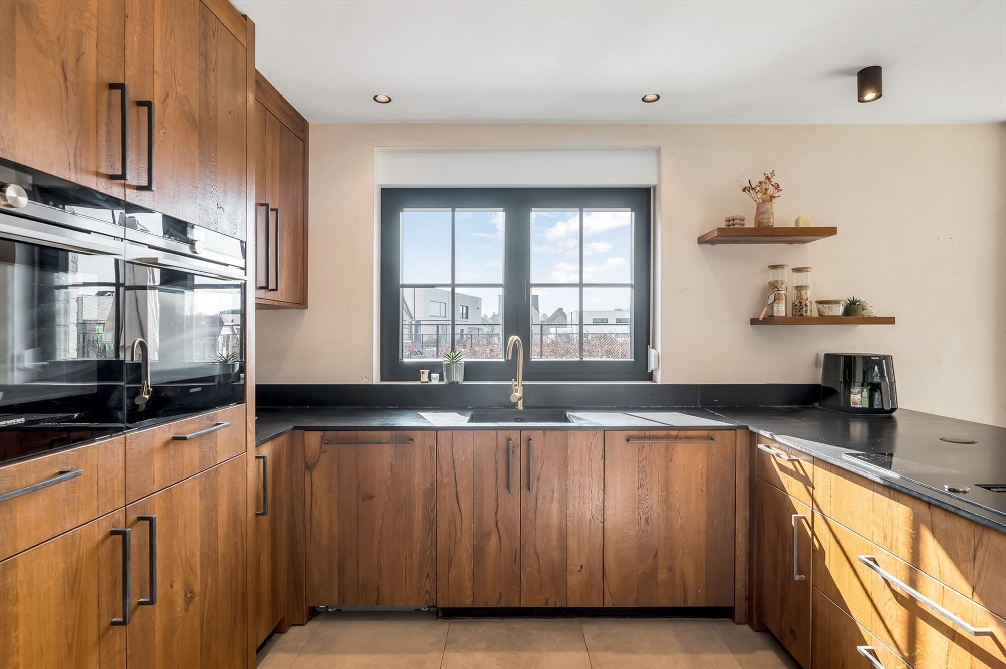 ZEER RECENTE, RUIME EN ENERGIEZUINIGE WONING foto 11