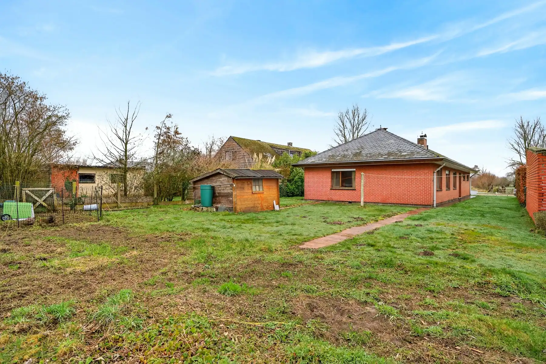 Charmante bungalow met potentieel op topligging te Zele foto 11