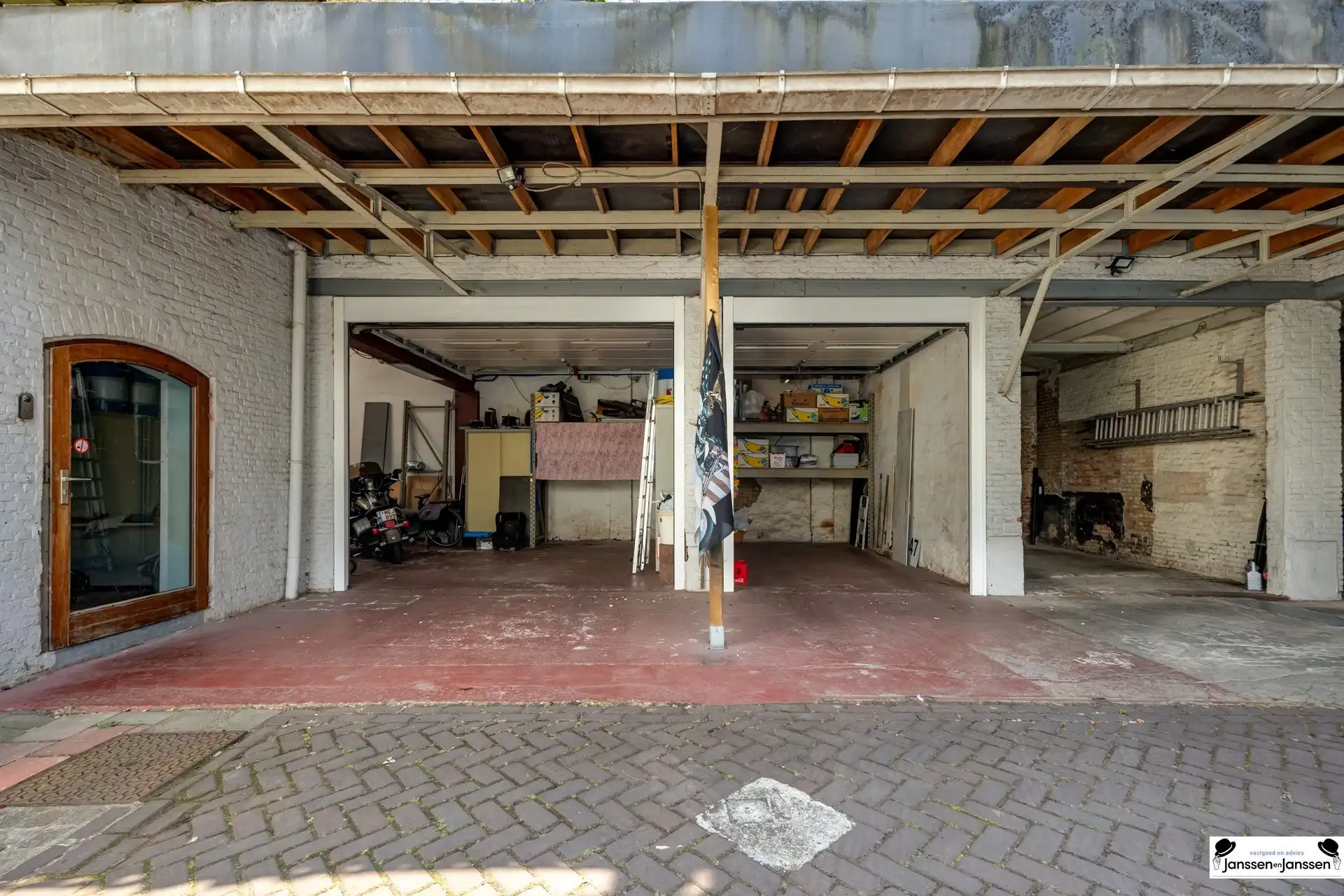 Ruim appartement in voormalige suikerfabriek Merksem foto 19