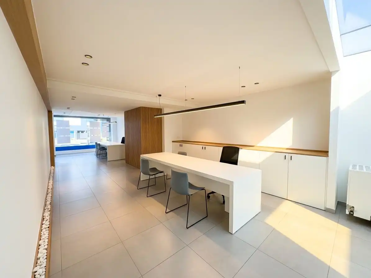 Handelspand op toplocatie aan de Lippenslaan foto 7
