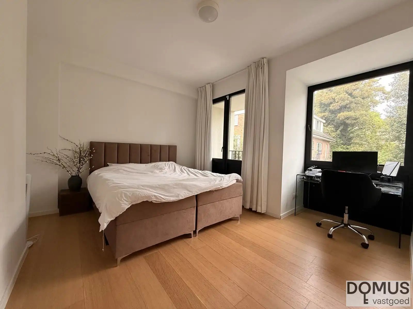 Zeer knap appartement op topligging foto 11