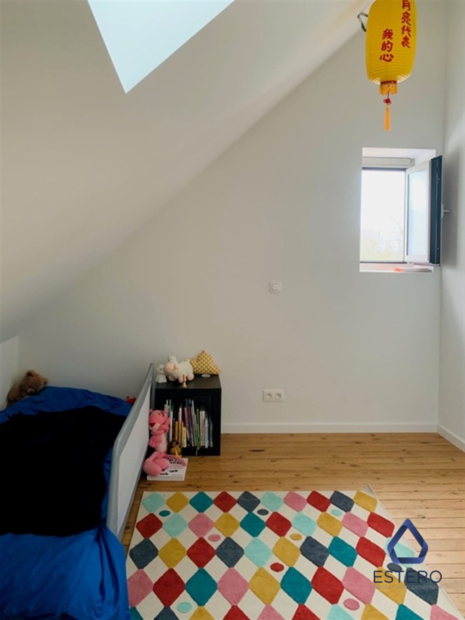 Architecturale topper in doodlopende straat foto 32