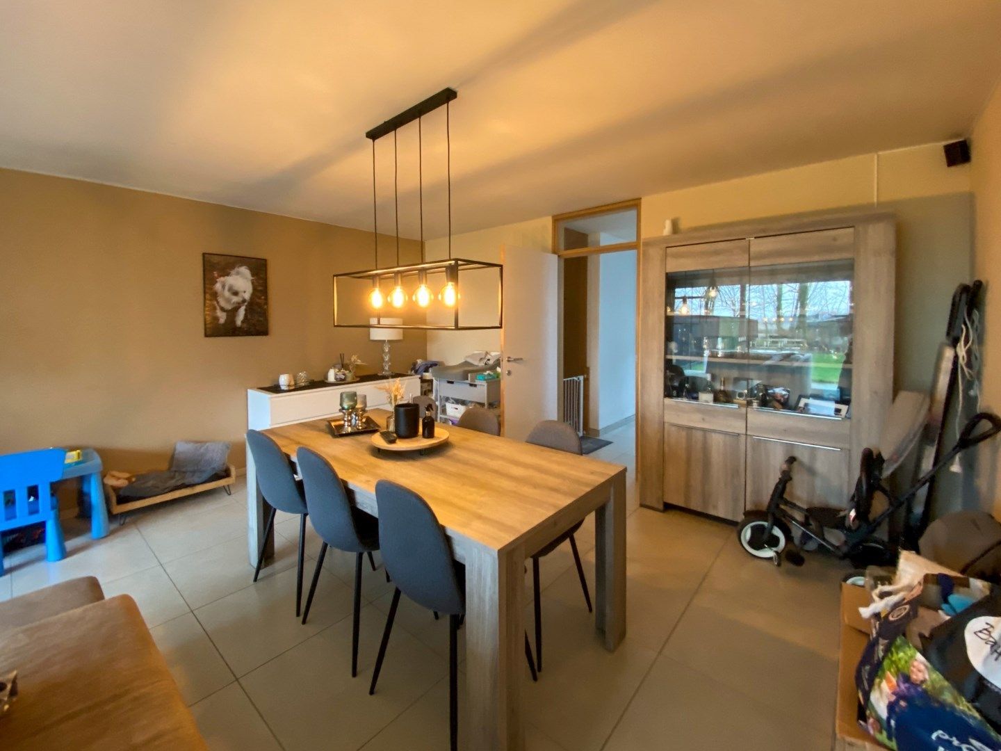 Recente woning met 3 slaapkamers, carport en tuin. foto 6