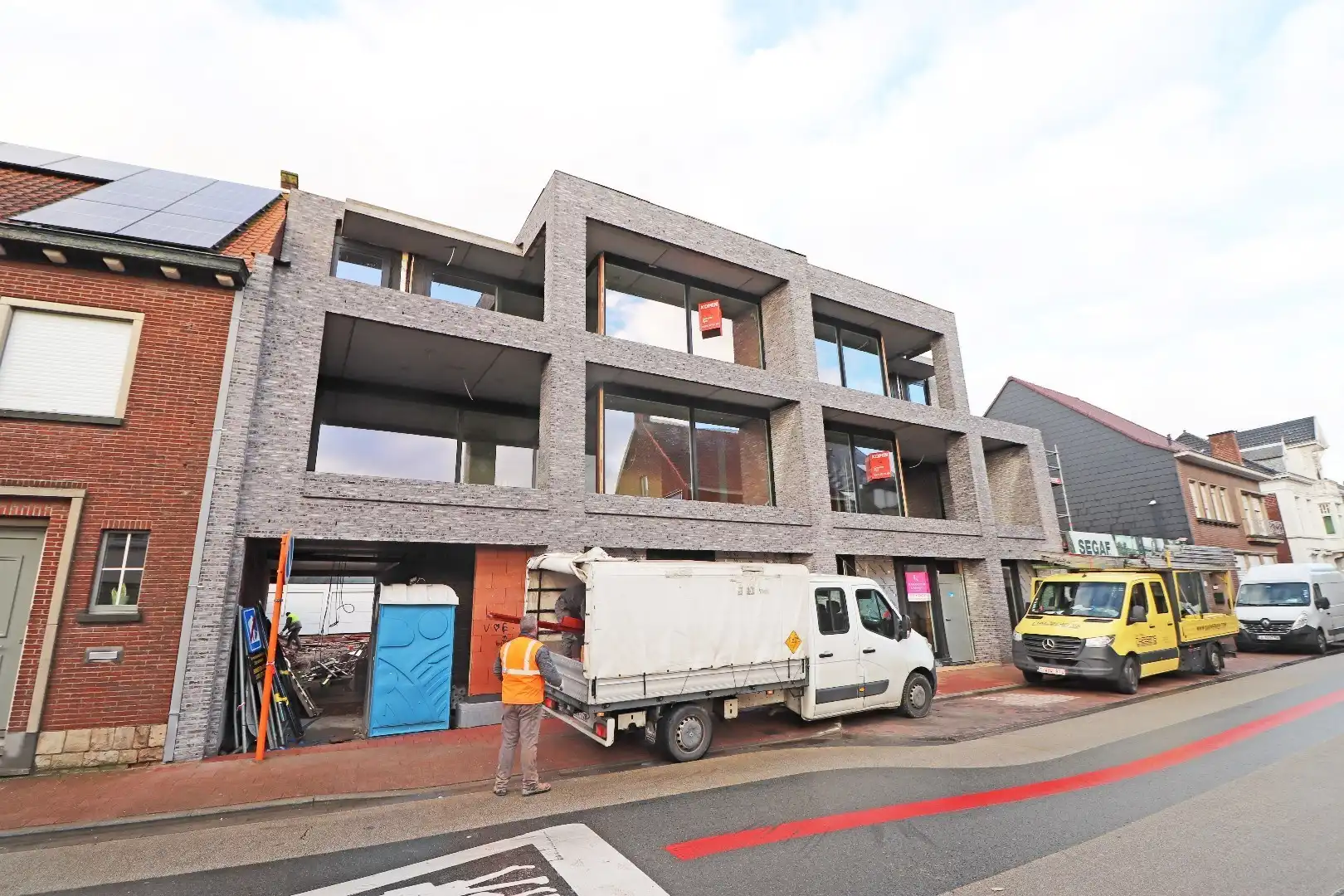 Modern appartement met tuintje foto 2