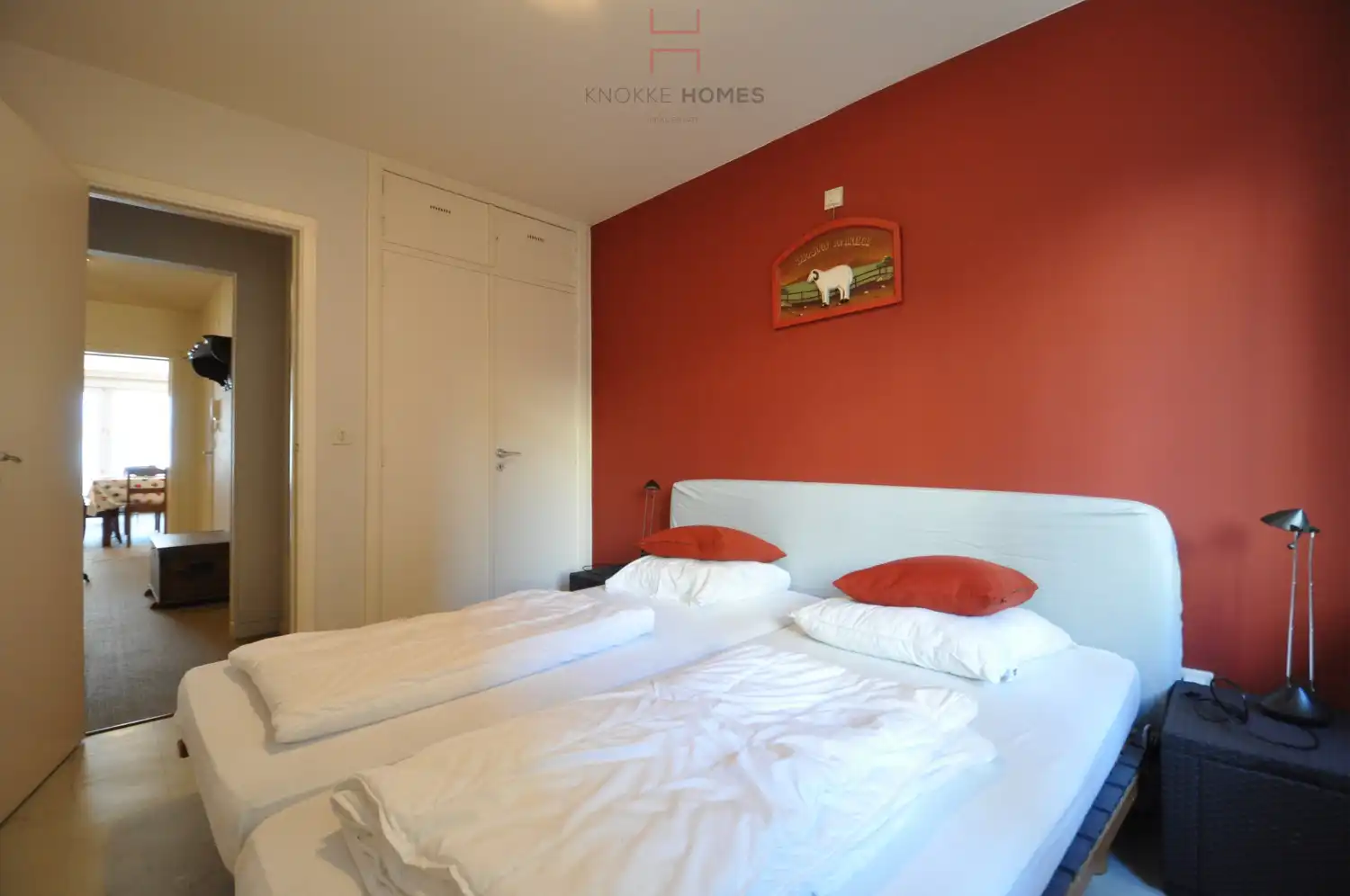 Te renoveren appartement met zijdelings zicht op zee aan het Albertstrand foto 10