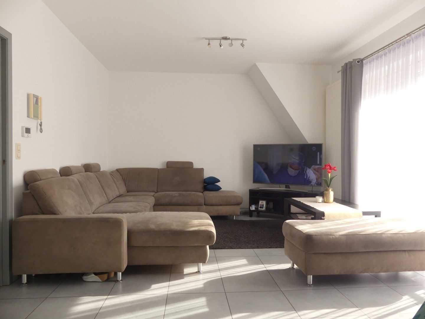 Gezellig appartement met 1 ruime slaapkamer en balkon foto 2
