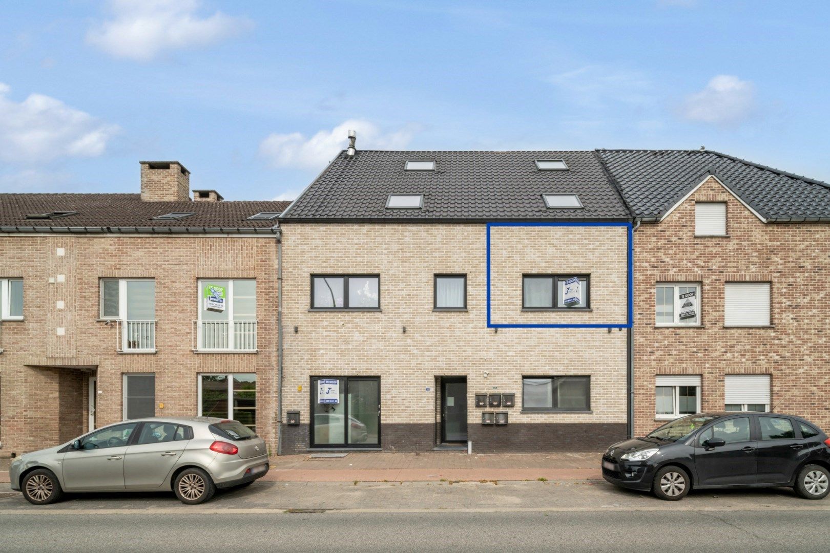 Comfortabel, zeer energiezuinig starters-/investeringsappartement in het centrum van Maasmechelen!  foto 1