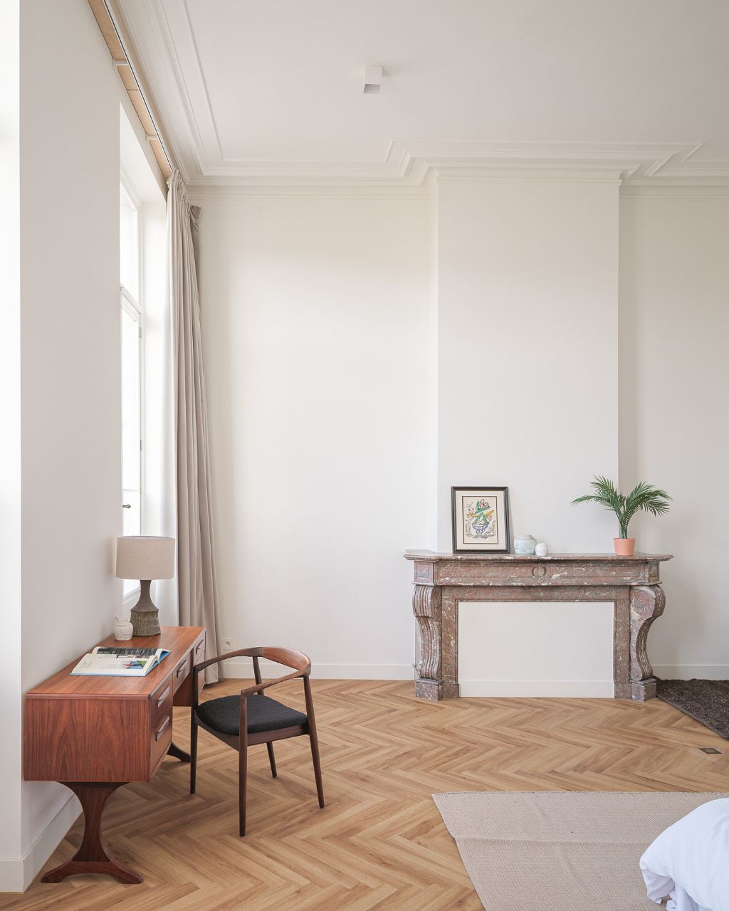 Toplocatie – Sint-Pietersplein. Bijzonder karaktervol, instapklaar 1slpk-appartement met herenhuisgevoel en kwalitatief terras. foto 8