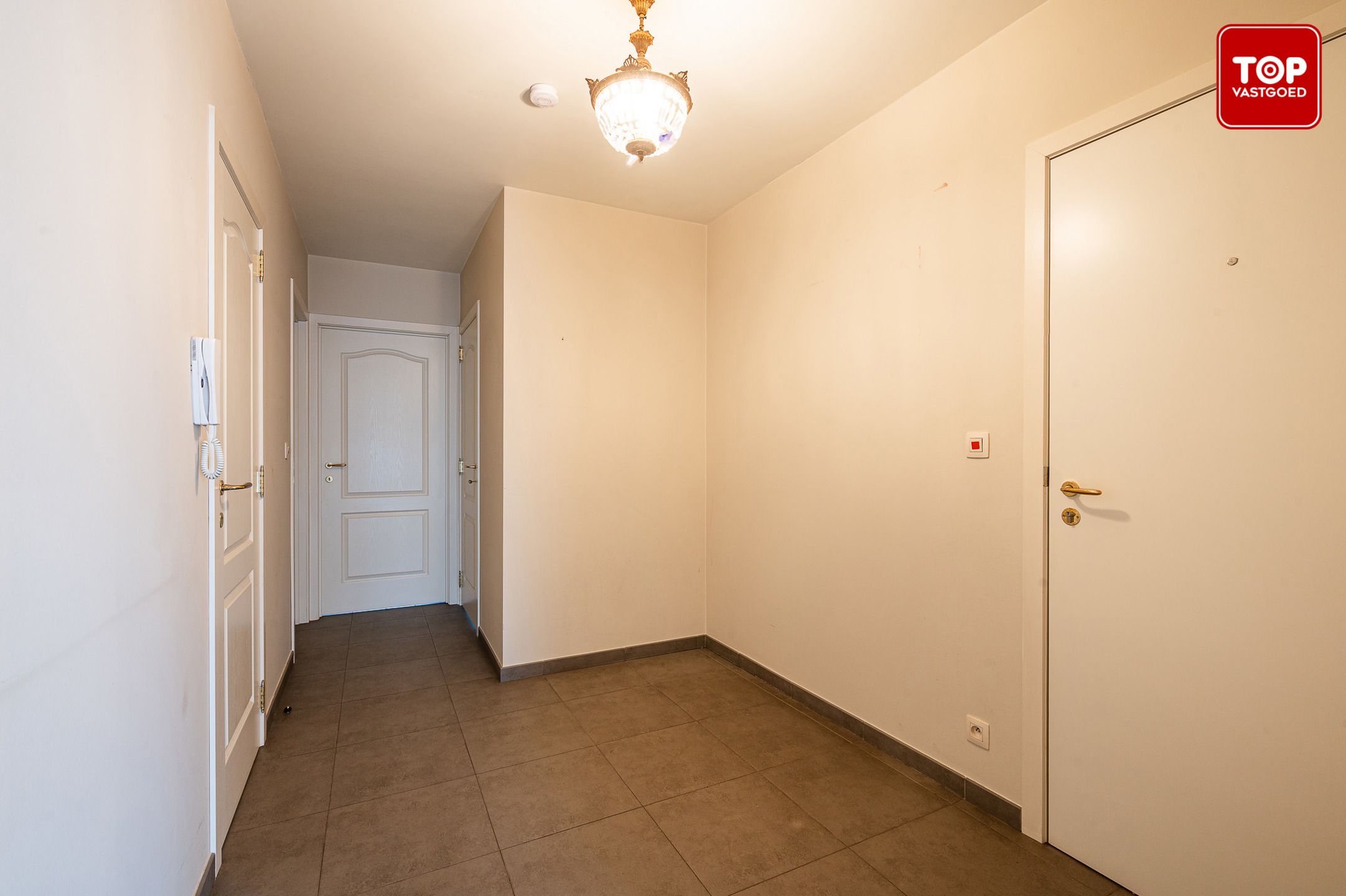 Instapklaar appartement met 2 slaapkamers in hartje Belzele  foto 13