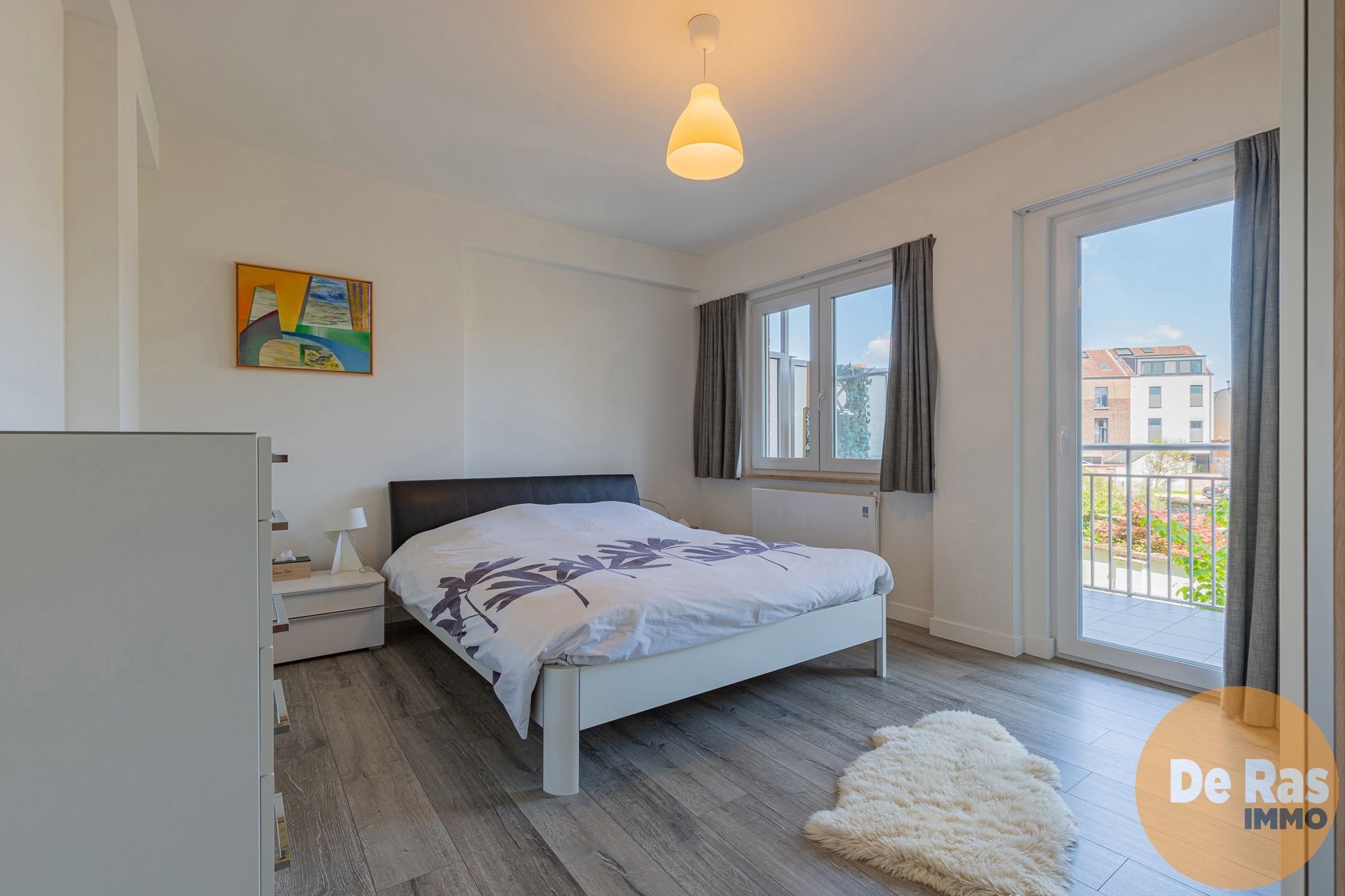 GENT - Instapklaar 4 slaapkamer appartement op 1ste verdiep foto 18