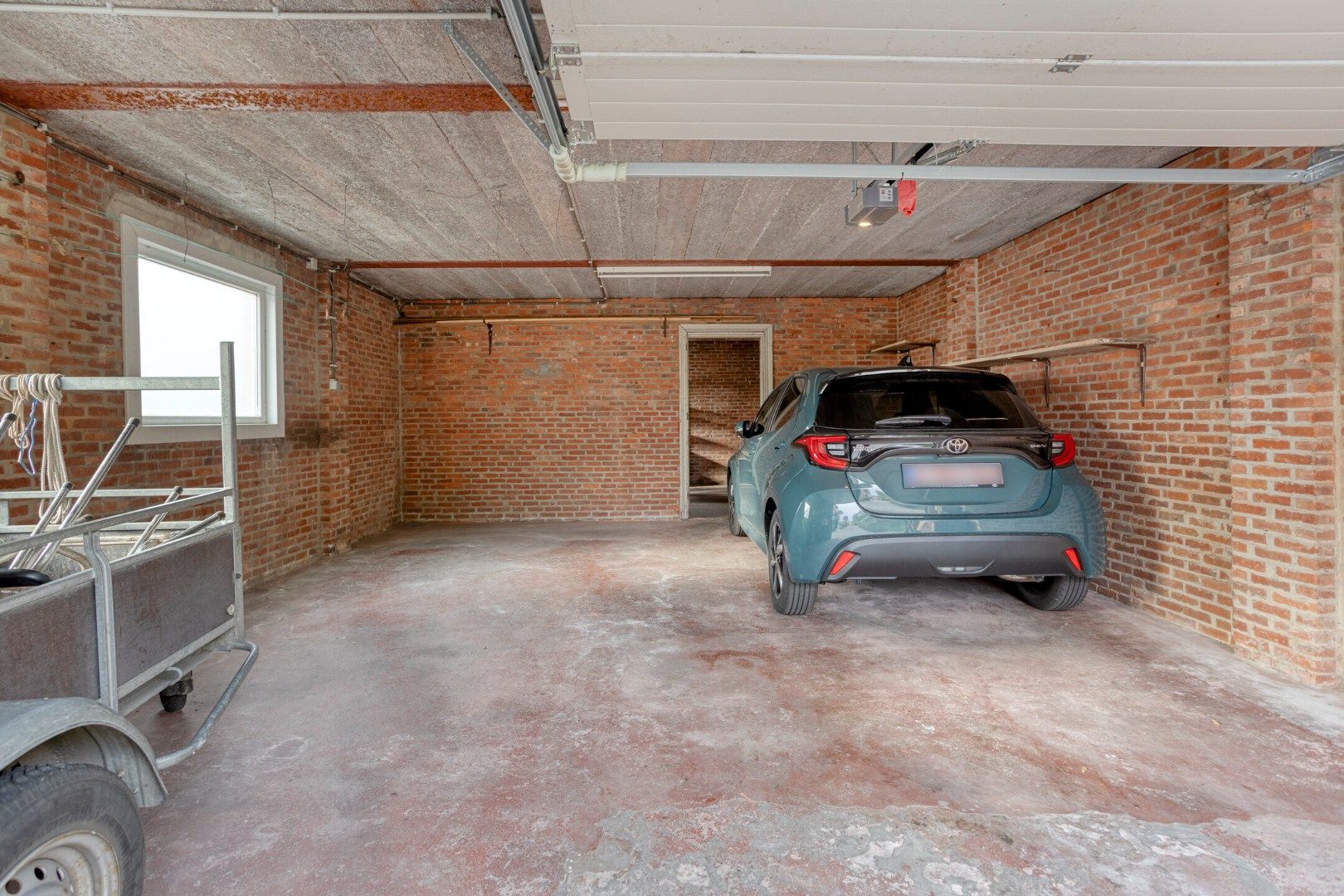 Instapklare gezinswoning met 4 slpks, dubbele garage en grote tuin in Mol-Millegem ! foto 20