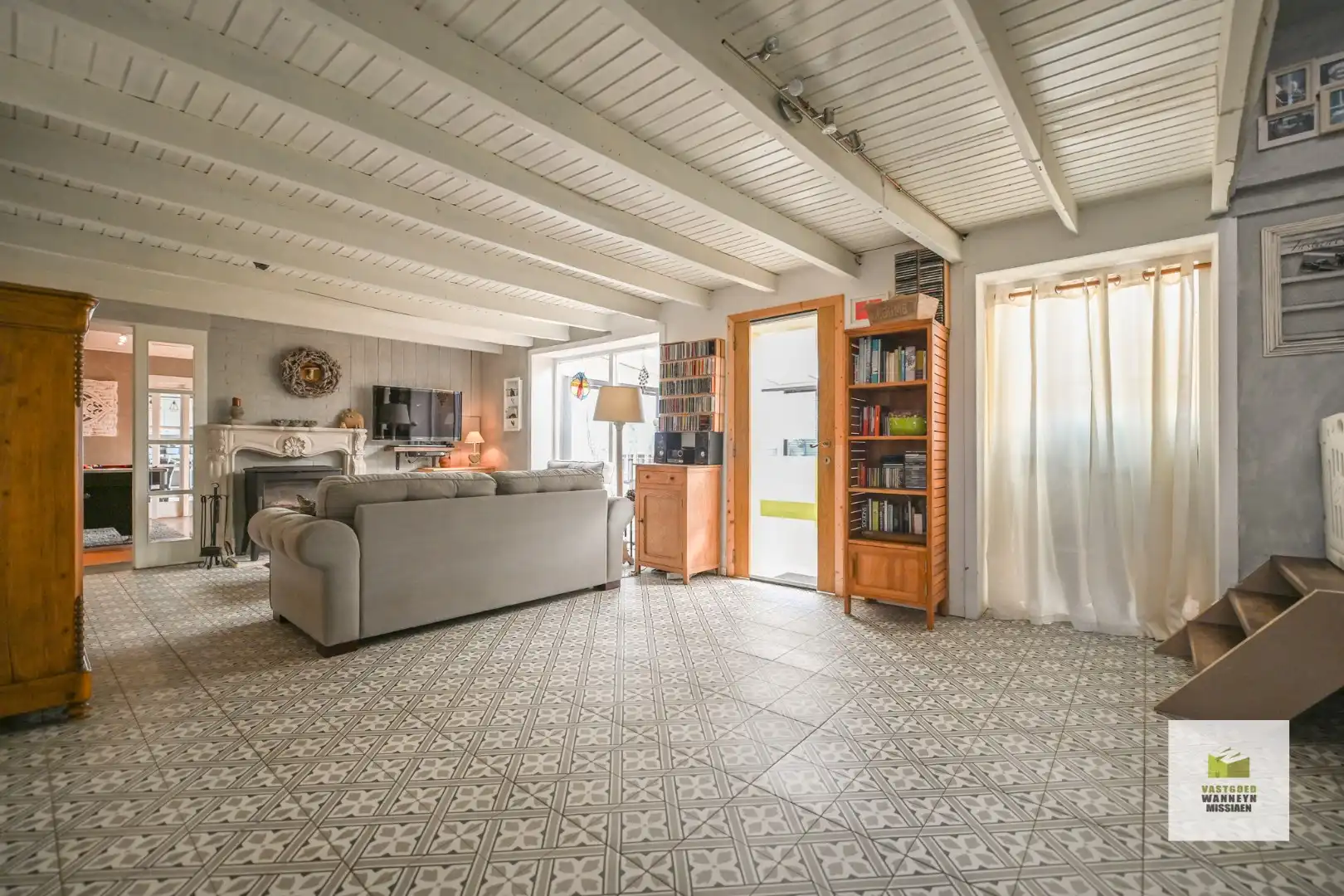 Landelijk en zeer rustig gelegen open bebouwing met 4 slaapkamers op 2.125m2 foto 16