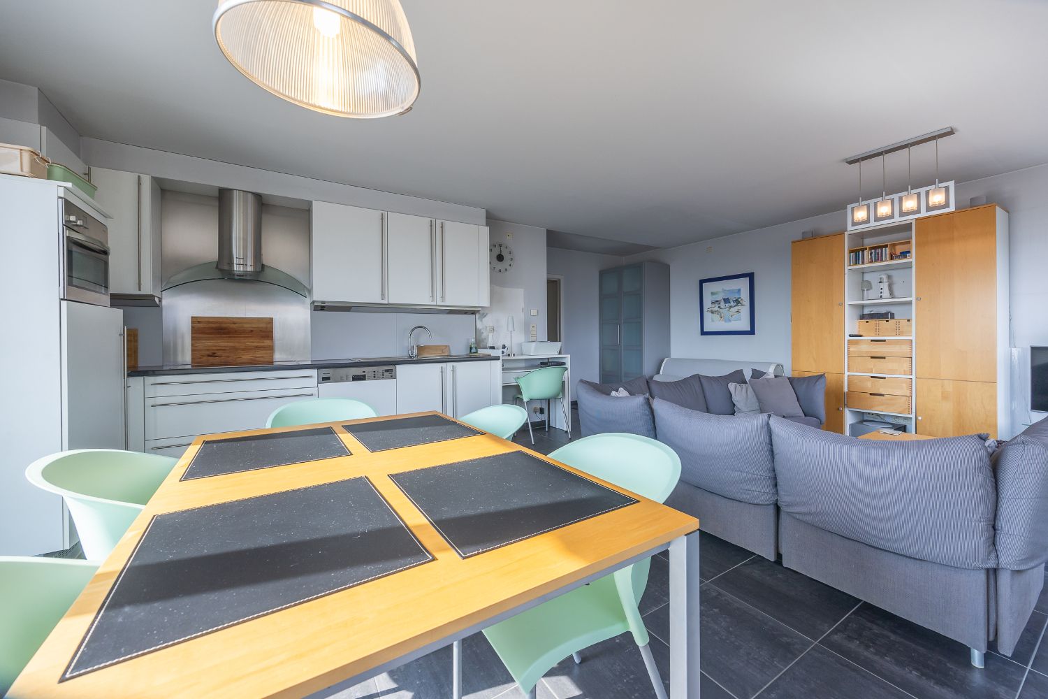 Penthouse op steenworp van het strand met panoramisch zicht foto 5