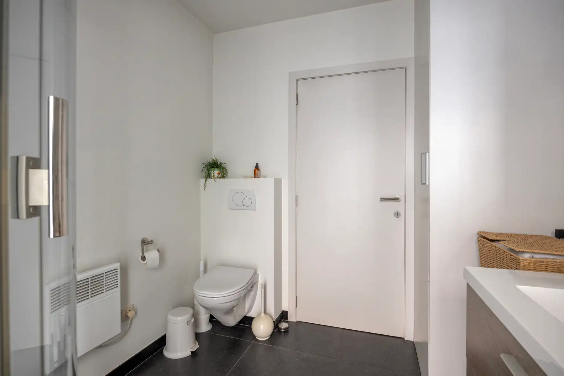 Herenhuis op toplocatie met 4 slaapkamers, garage en tuin! foto 12