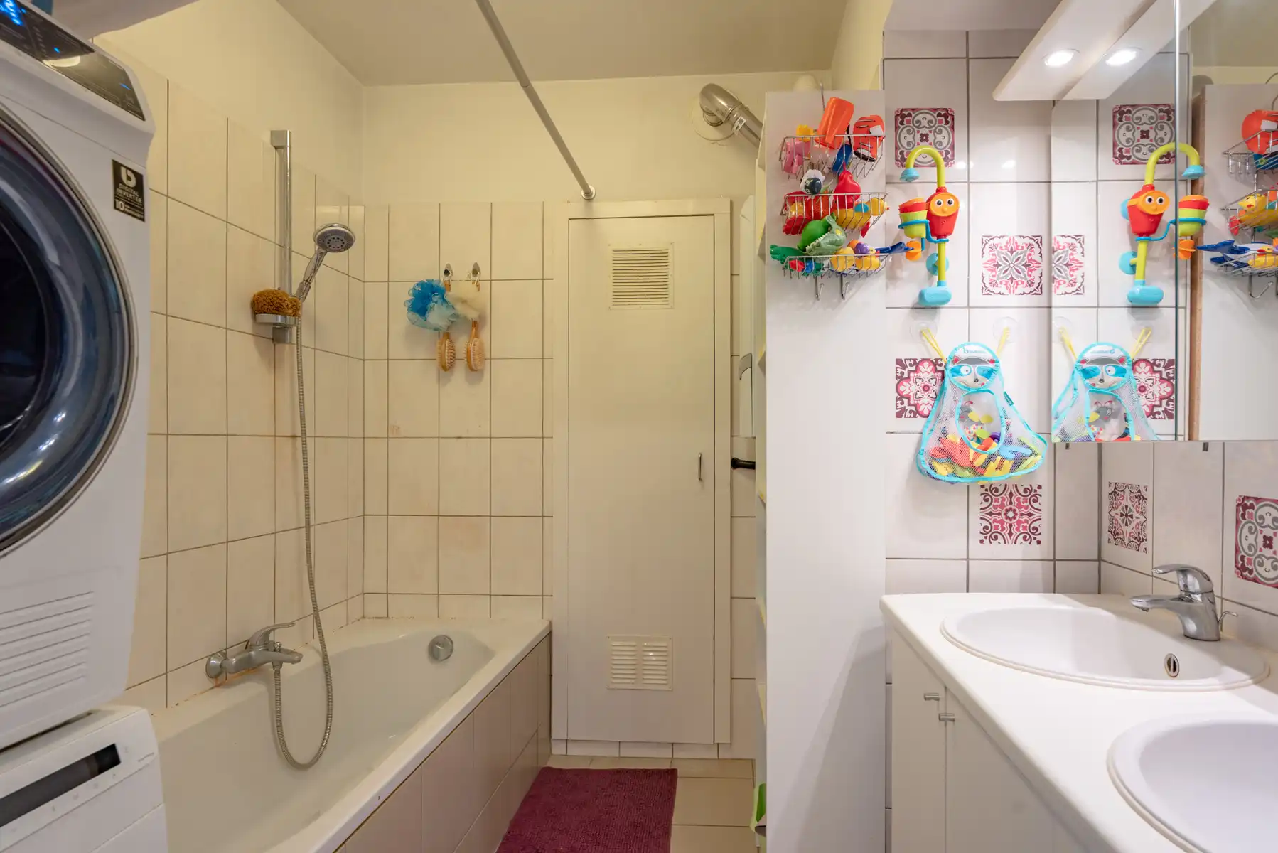 Goed gelegen appt met terras, kelder en parking voor de deur foto 10