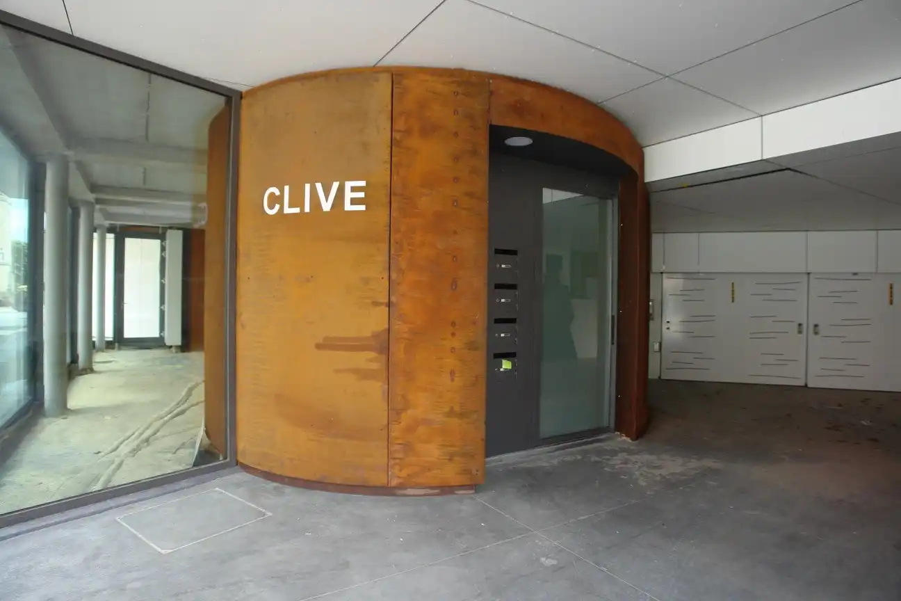 INSTAPKLAAR APPARTEMENT IN CENTRUM RUMBEKE foto 9