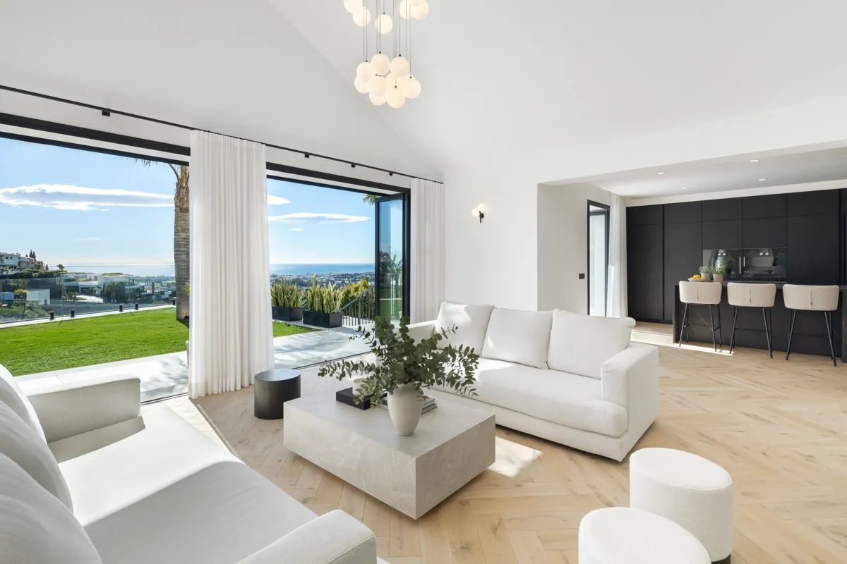 Waar design en uitzicht samensmelten – ultieme villa in het hart van de Costa del Sol foto 4
