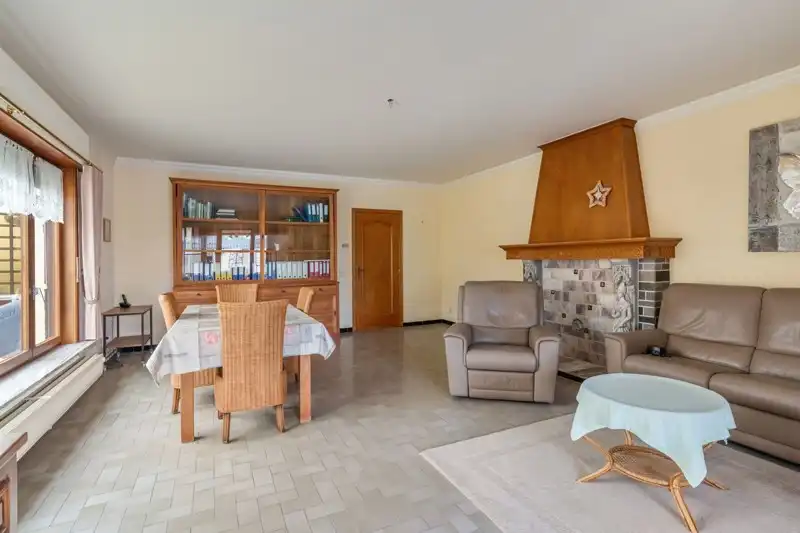 Ruime woning met garage in het centrum van Waanrode foto 7