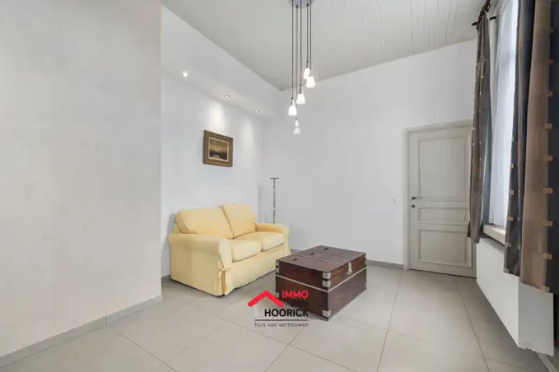 Instapklare woning met 3 slaapkamers, garage 72m² en carport 39m² !! foto 8