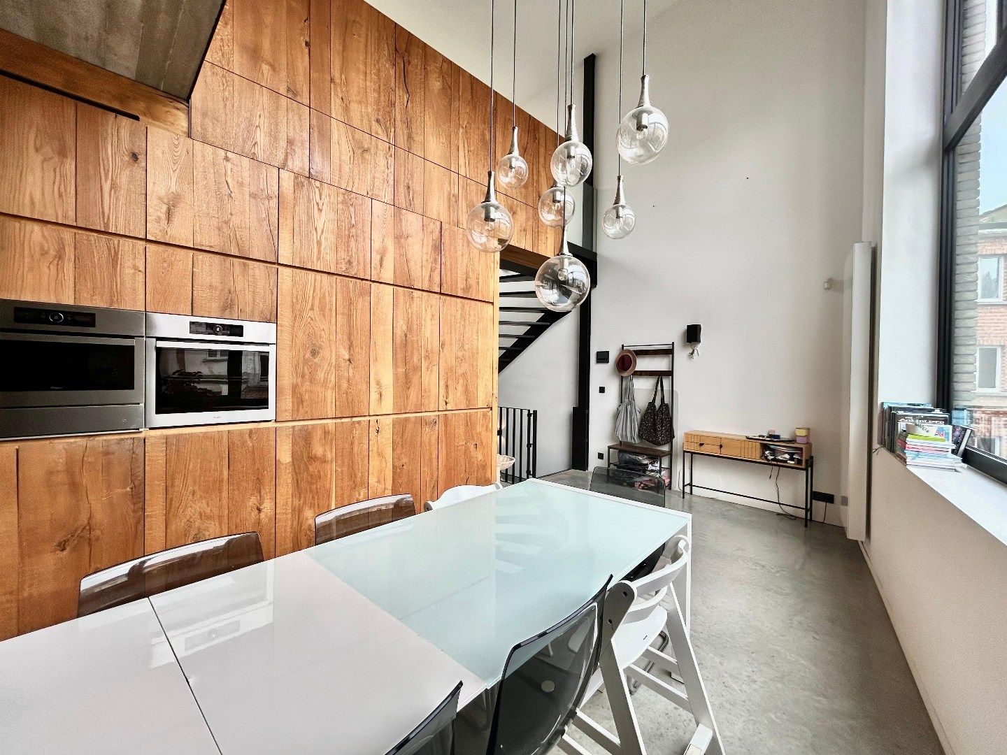 Een unieke woonst op gegeerde locatie met 4 slpk en 2 badk foto 14