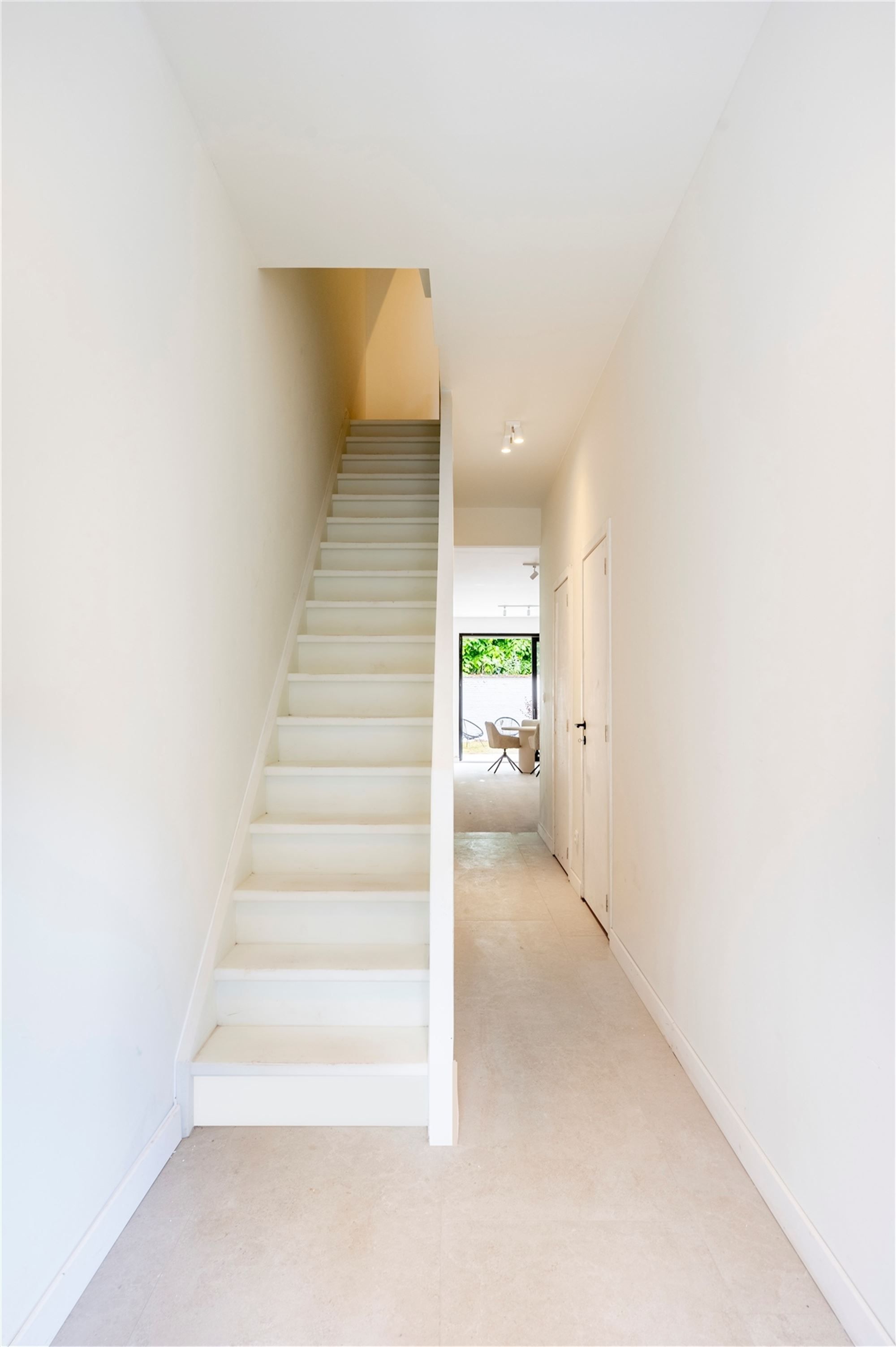 Gerenoveerde woning met tuin foto 11