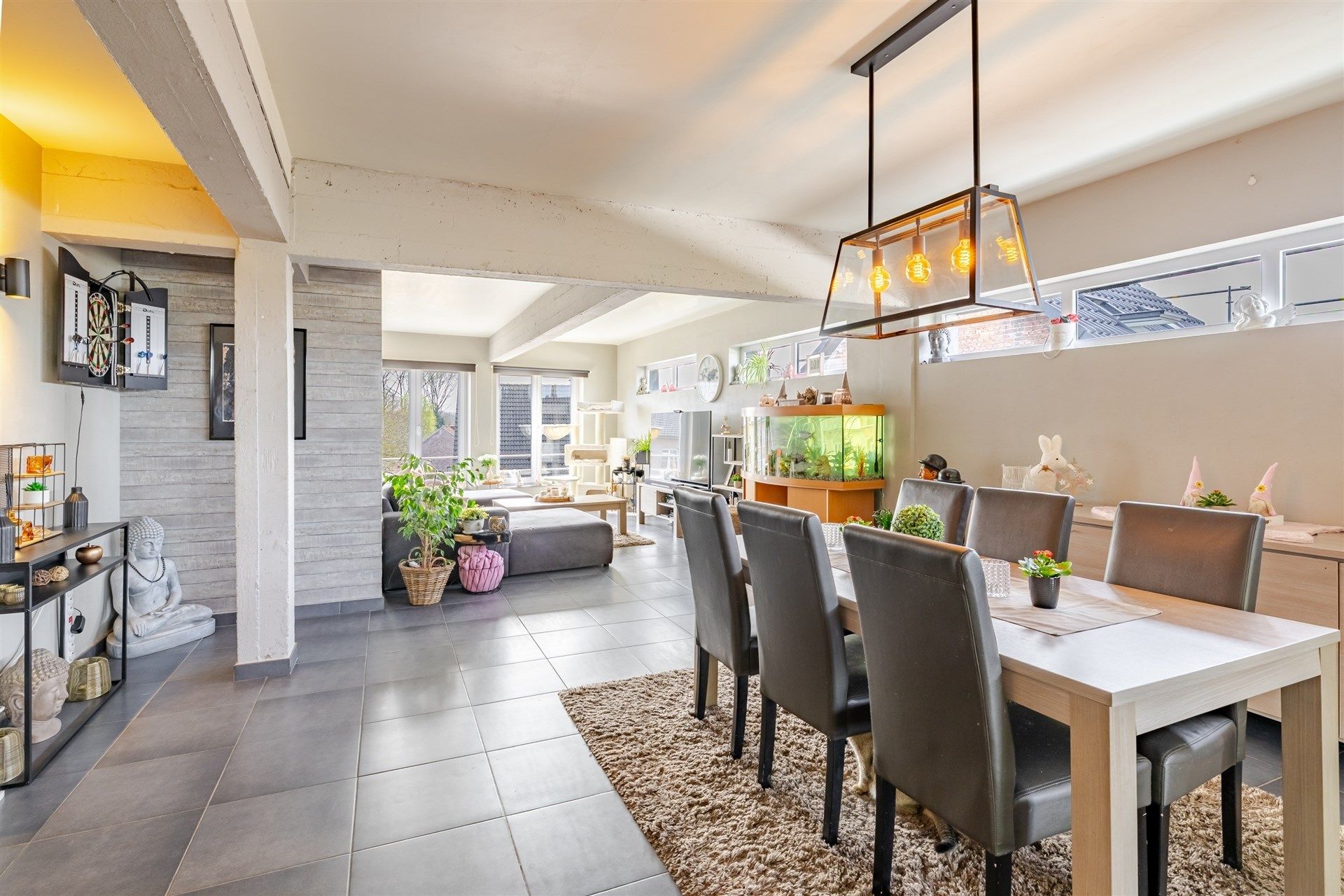 Ruim 2 slp app met terras en garage op topligging in Ten-Ede foto 8