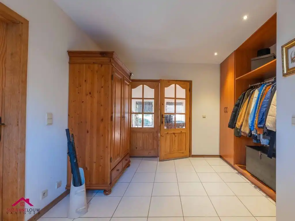 Vrijstaande woning op ruim perceel foto 6